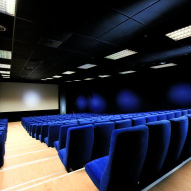 Saal 2 und Saal 10 mit für zu 260 Personen