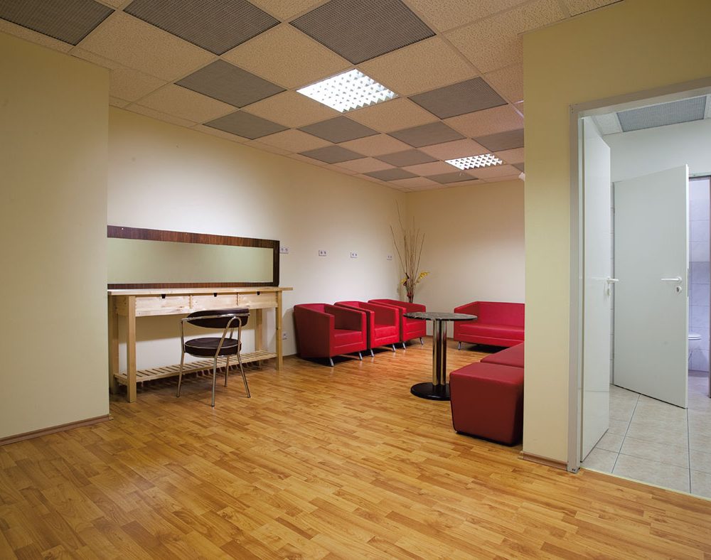 Backstage-Bereich z.B. als Umkleide mit Zugang zu Saal 6 und 7