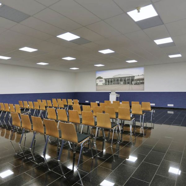 Saal 7 für Tagungen Der Saal 7 für Tagungen für bis zu 150 Personen.