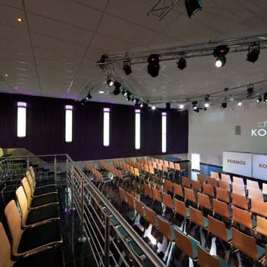 Saal 5 mit Reihenbestuhlung