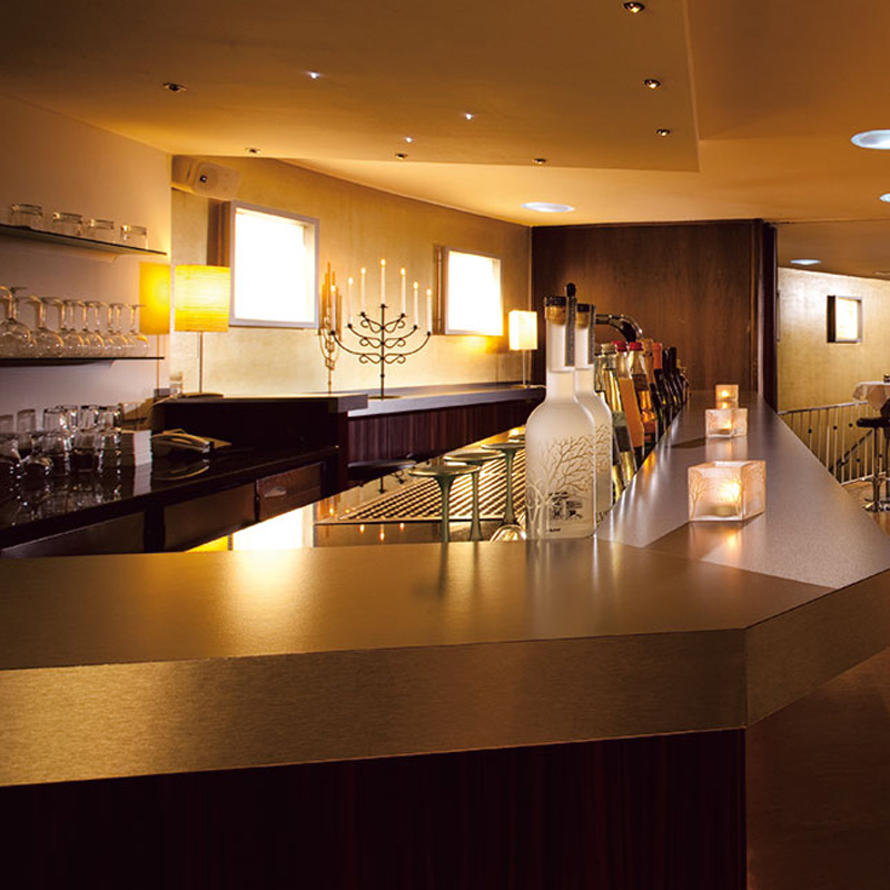 Exklusive Lounge für Events und Meetings in Berlin Die Kosmos-Lounge Bar.