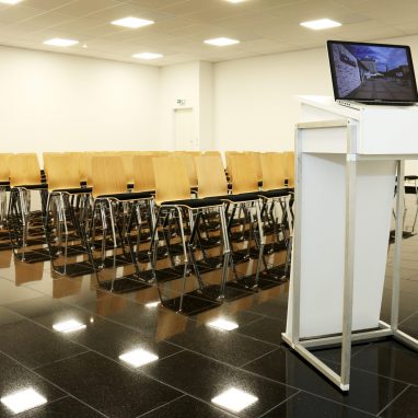 Saal 7 mit Reihenbestuhlung